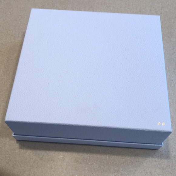 DIOR LARGE COUTURE GIFT BOX AND EXTRAS - Picture 13 of 16